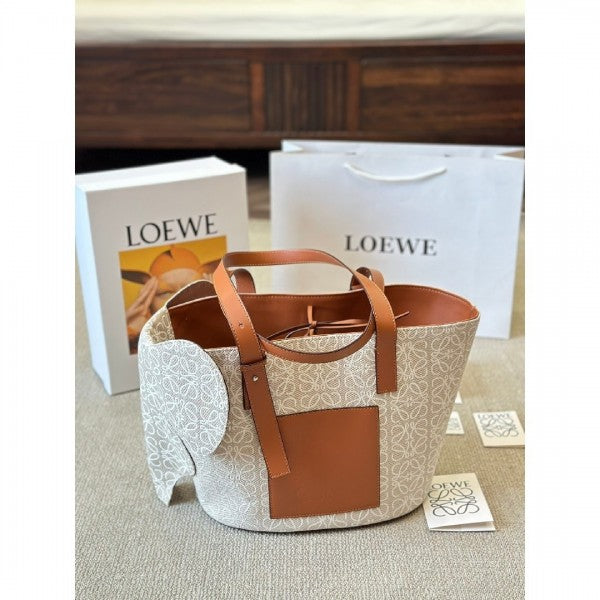 Loew_e Elephan_t Anagram Premium Edition Tote Bag With Dust Bag