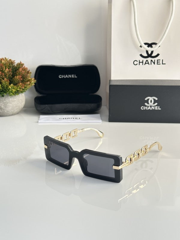 Chane_l WMNS_051_Gold_Black