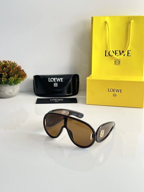 Loew_e 23014 Brown