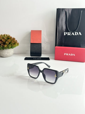 Prad_a WMNS_23015_Black