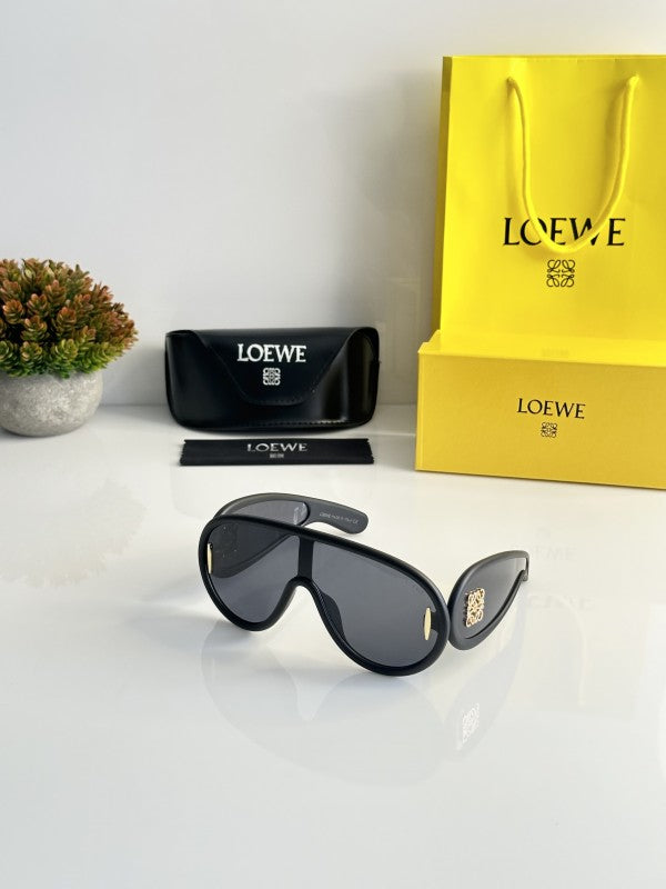 Loew_e 23014 Mate Black